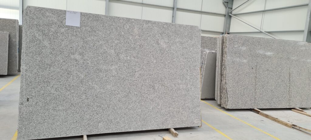 stos płyt kamiennych